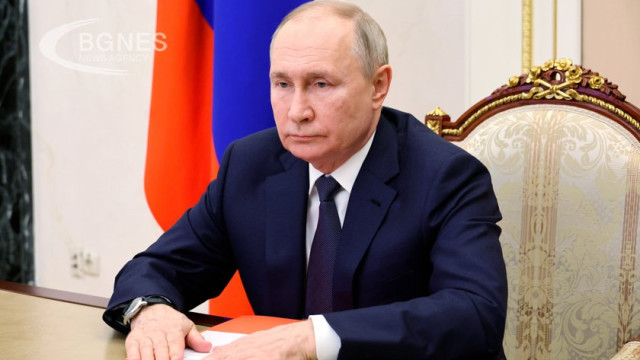 Russian President Vladimir Putin has signaled behind closed doors that Russia would be open to a ceasefire if the current front line is maintained as a border