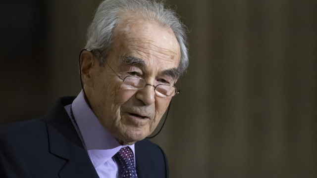 Robert Badinter, the French minister who abolished the guillotine, has died
