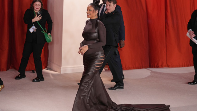 Rihanna: 'I refused to buy maternity clothes'