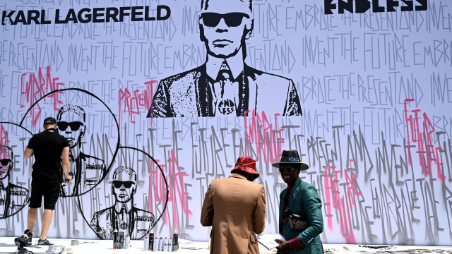 “Becoming Karl Lagerfeld” Trailer Unveiled: A Stylish Journey Into Fashion Icon’s Past