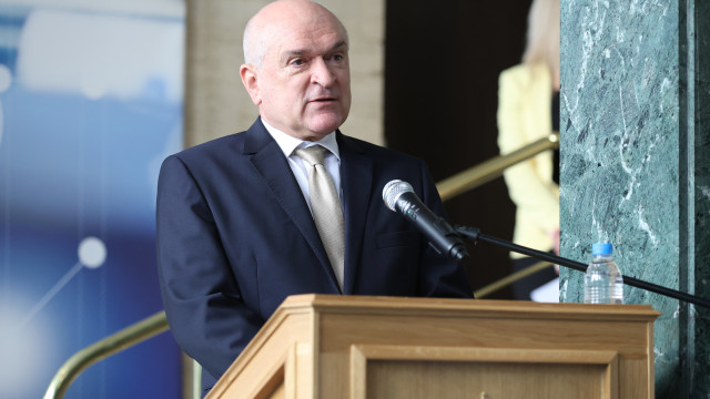 Bulgarian caretaker PM Dimitar Glavchev cancelled the decision for a private children's hospital