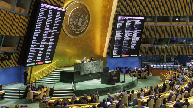UN General Assembly endorses Palestine's full membership
