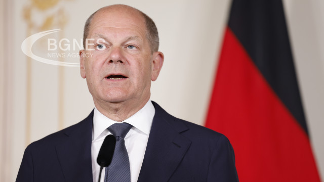 German Chancellor Olaf Scholz called on Europe to increase its military aid to Ukraine, particularly air defense systems